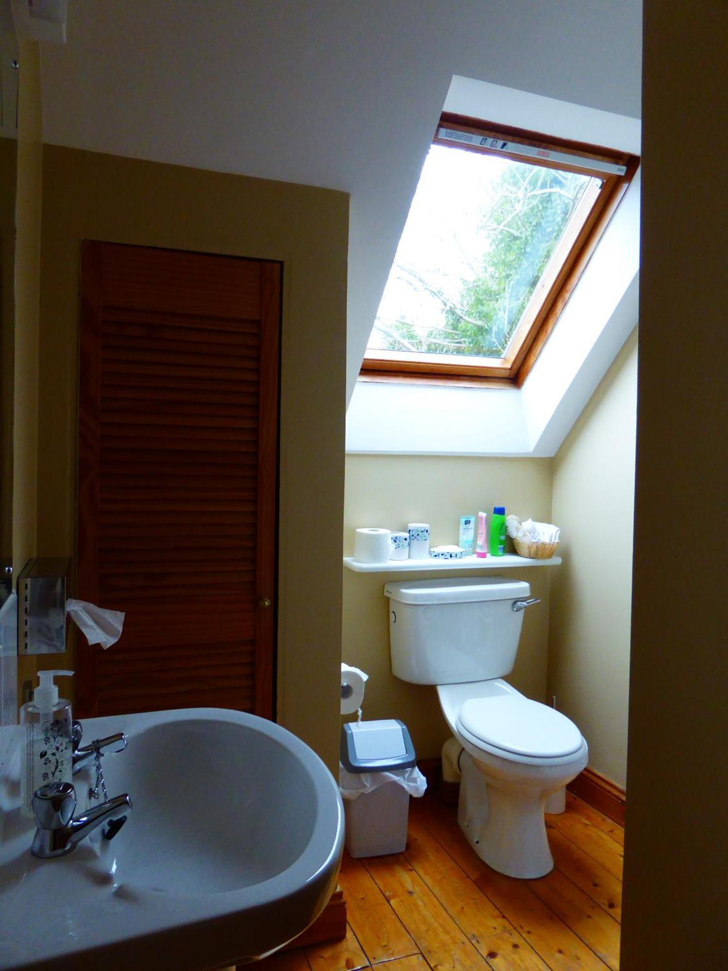 Camillaun Lodge With Lough Corrib Boat Hire Oughterard Værelse billede