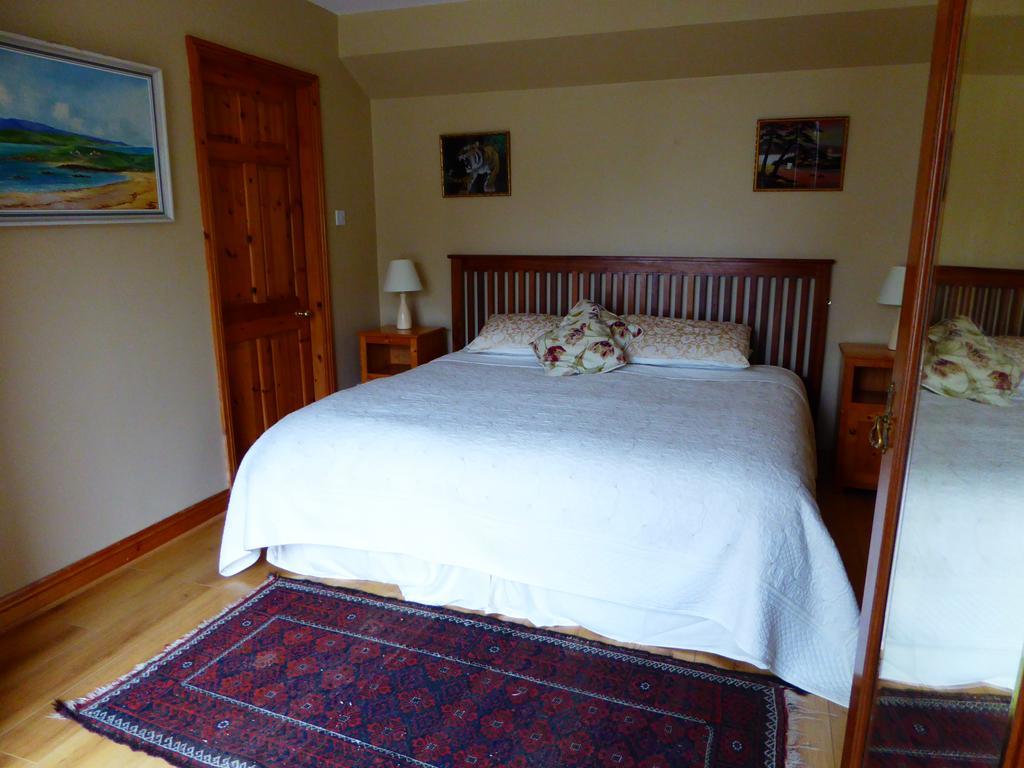 Camillaun Lodge With Lough Corrib Boat Hire Oughterard Eksteriør billede