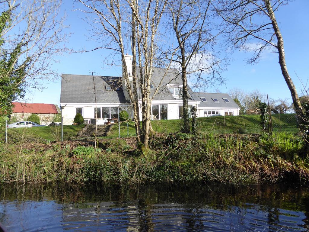 Camillaun Lodge With Lough Corrib Boat Hire Oughterard Eksteriør billede